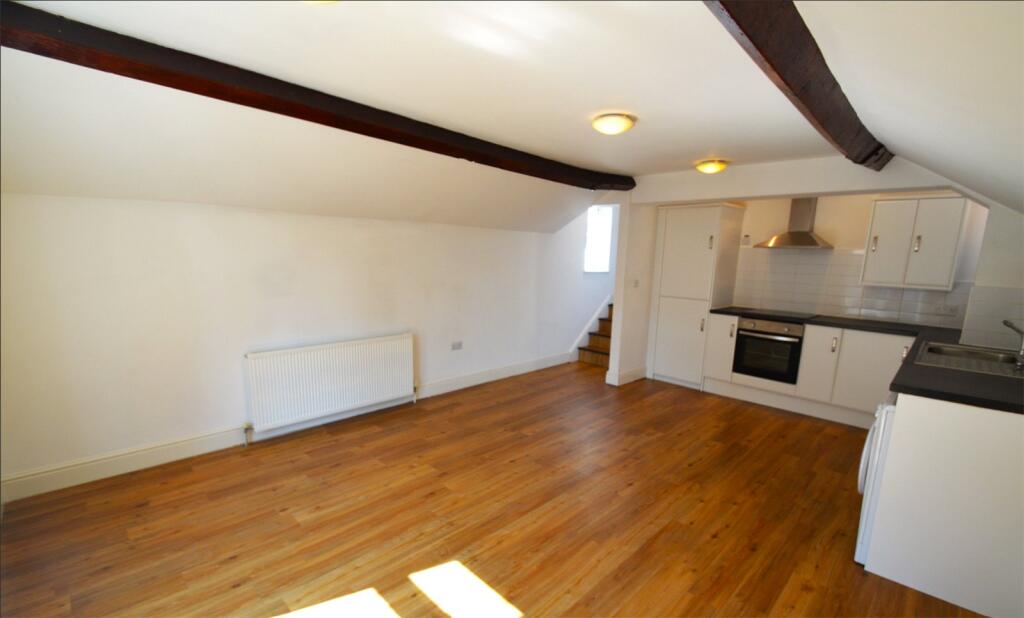 Additional image 3 of The Square, Alvechurch, Birmingham, Worcestershire, B48