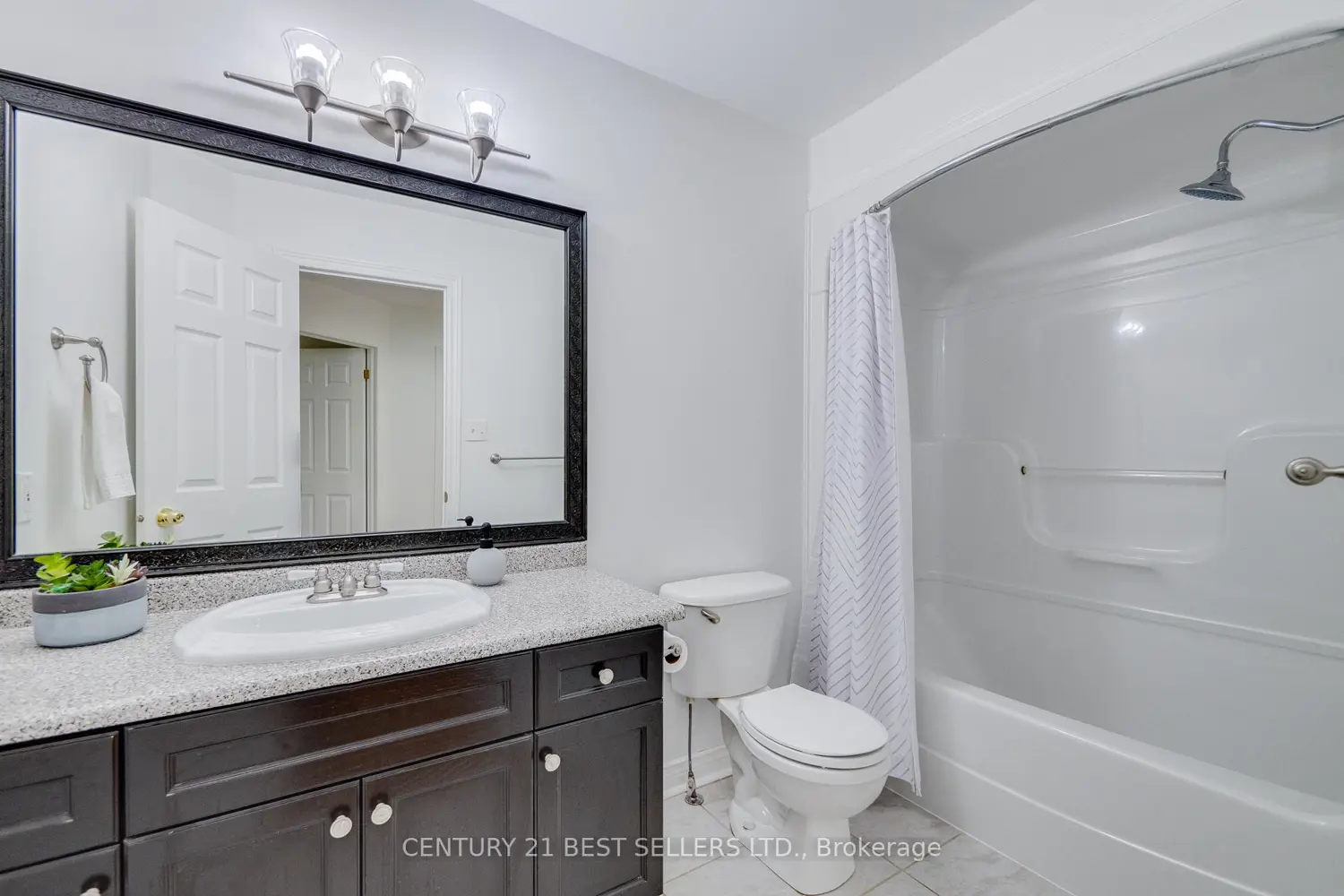 Additional image 12 of 14 Pioneer Ridge Court