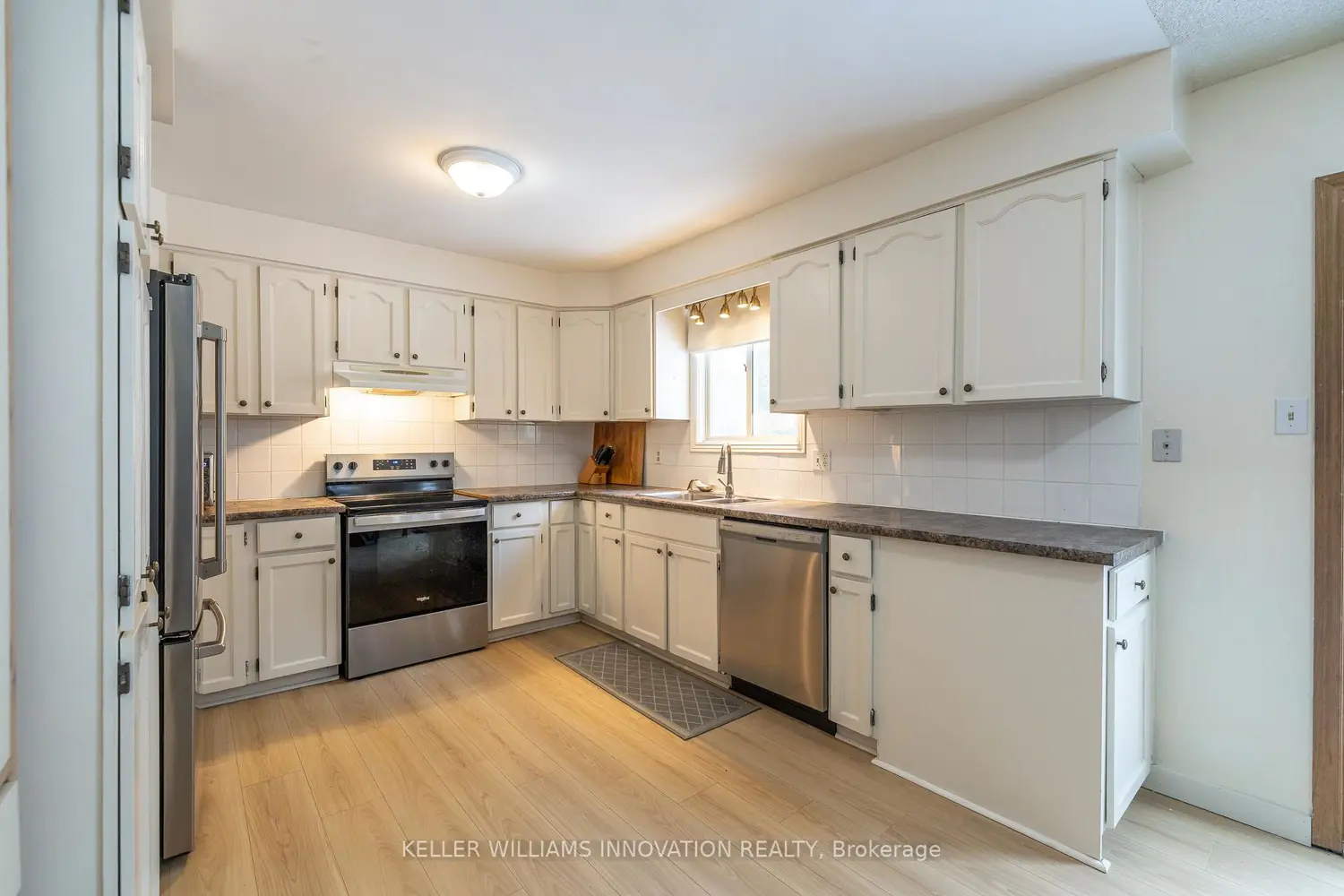 104 Henry Street photo 4