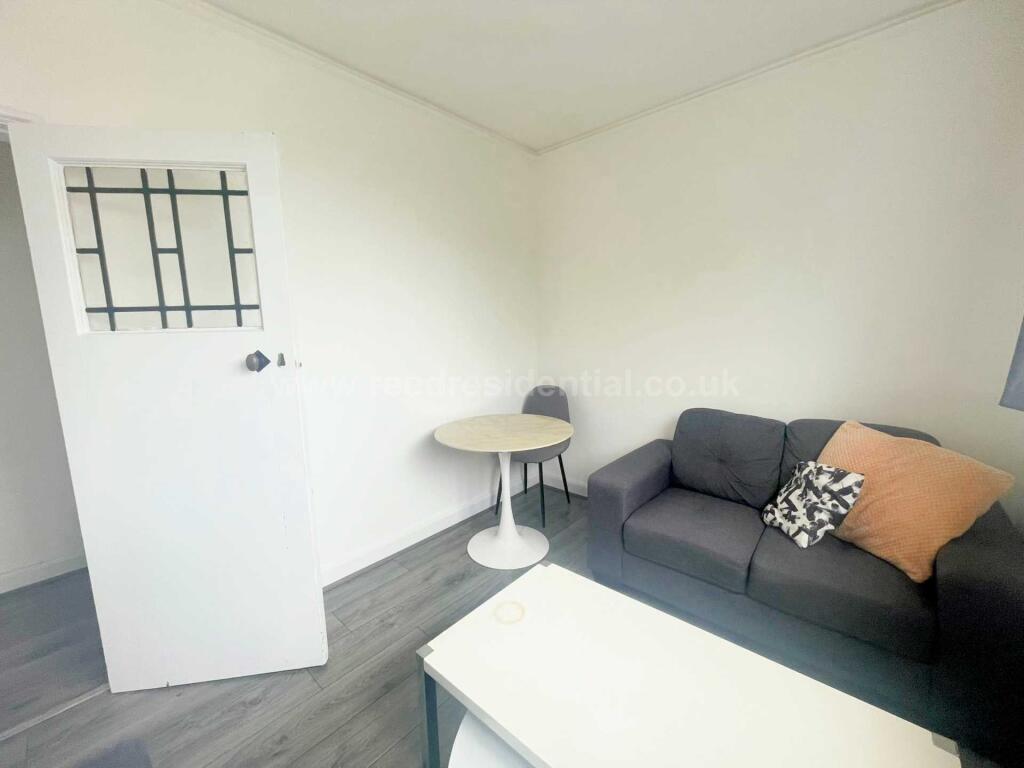 Additional image 9 of Flat 9 Weoley Court, 201 Gibbins Rd, West Midlands, B29