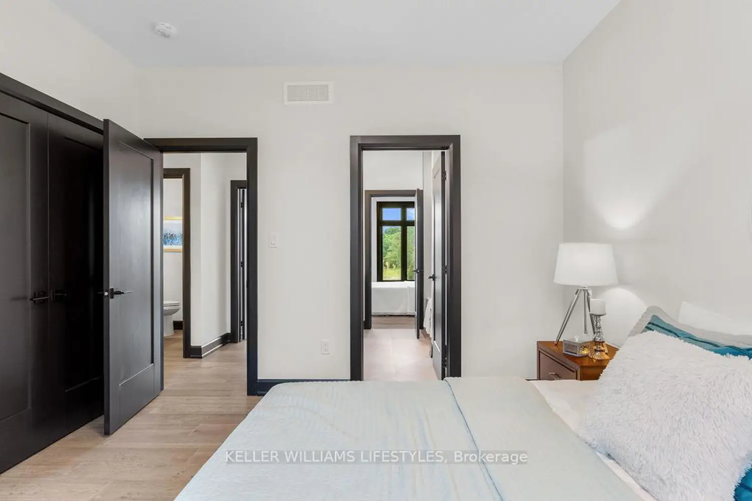 Additional image 13 of 52 East Glen Drive