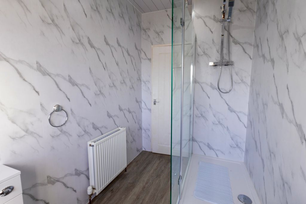 Additional image 6 of 2 bed flat to rentLomond Avenue, Renfrew PA4