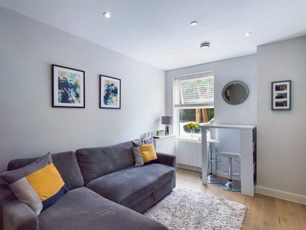 Additional image 4 of 1 bed flat to rentNexus, Gogmore Lane, Chertsey, Surrey KT16