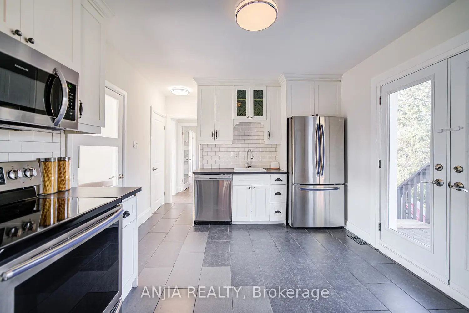 Additional image 6 of 1574 Hwy 2 Road