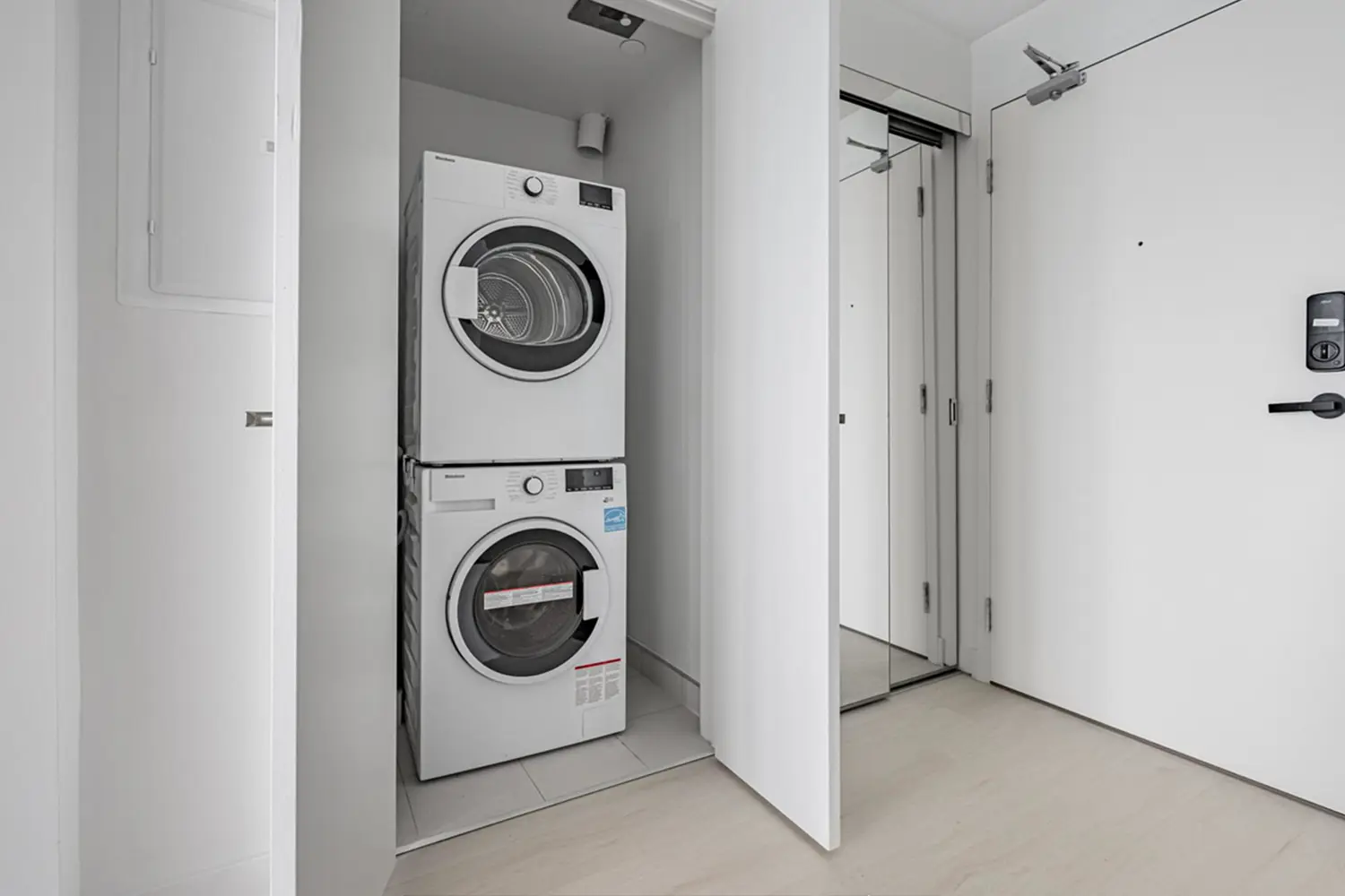 Additional image 13 of 3900 Confederation Parkway 5806