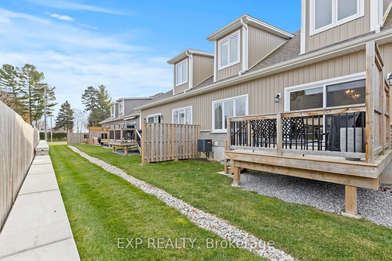 Additional image 18 of 744 Nelson Street 31