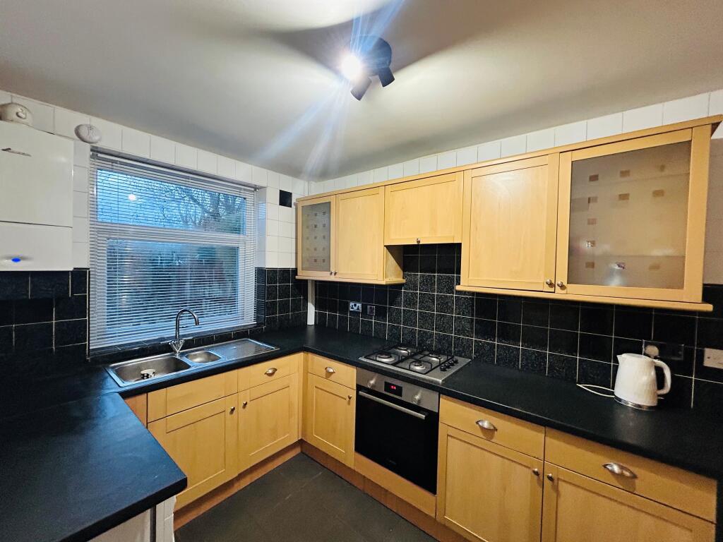 Additional image 2 of Field Lane