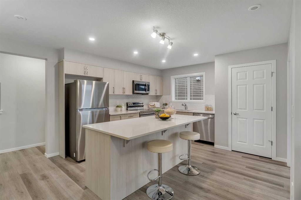 Additional image 2 of 316 Windbury Road SW, Airdrie, AB, T4B 5J5