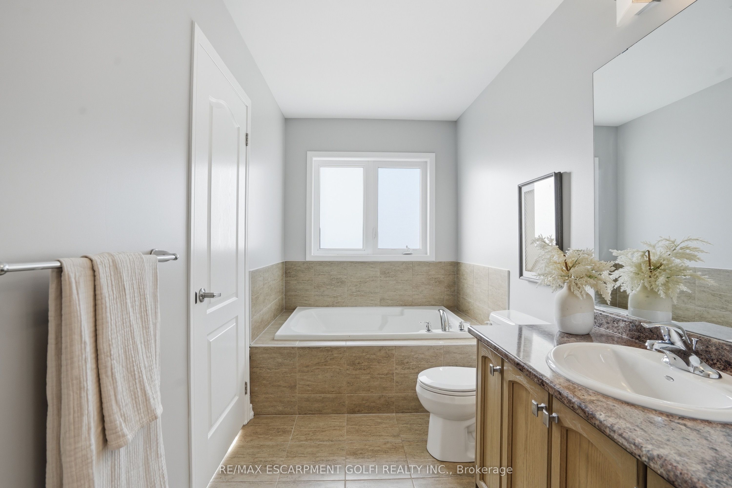 Additional image 3 of 7839 Dockweed Drive, Niagara Falls, ON, L2H 3R9
