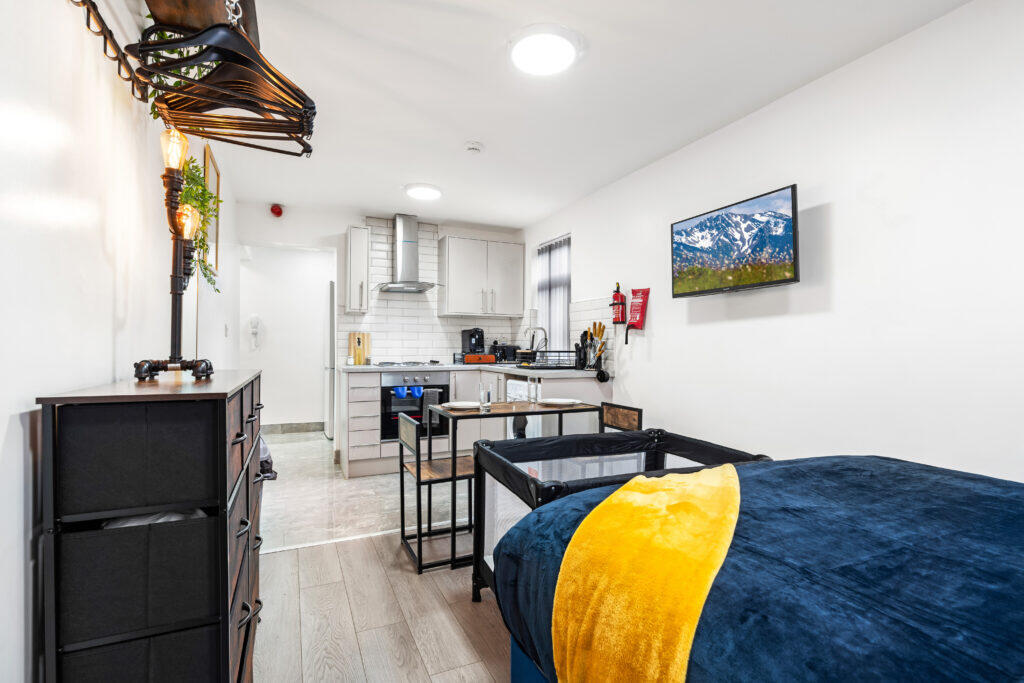 Additional image 2 of Pershore Road, Stirchley, Birmingham, B30 2YT