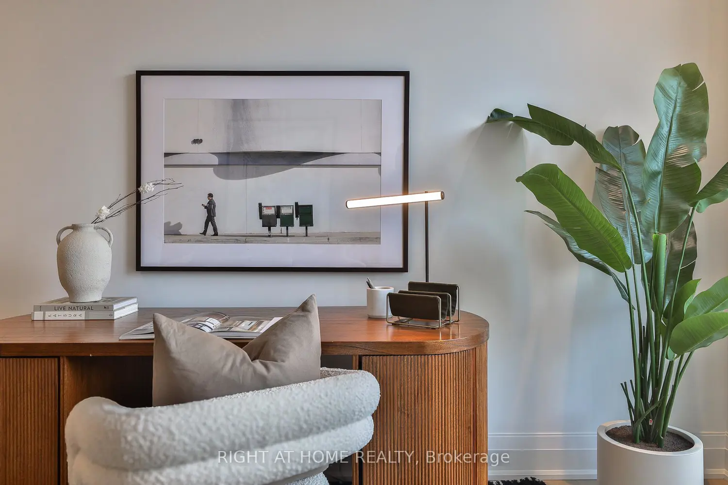 Additional image 9 of 10 Prince Arthur Avenue 302