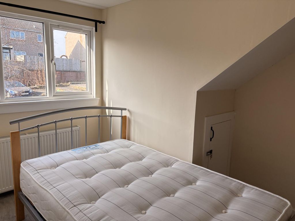 Additional image 2 of 5 bed terraced house to rentInglis Green Road, Edinburgh EH14
