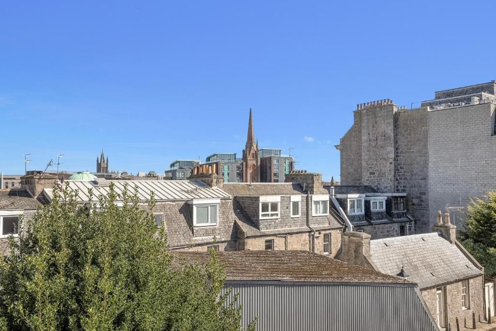 Additional image 29 of 5 bed town house to rentNorth Silver Street, Aberdeen AB10