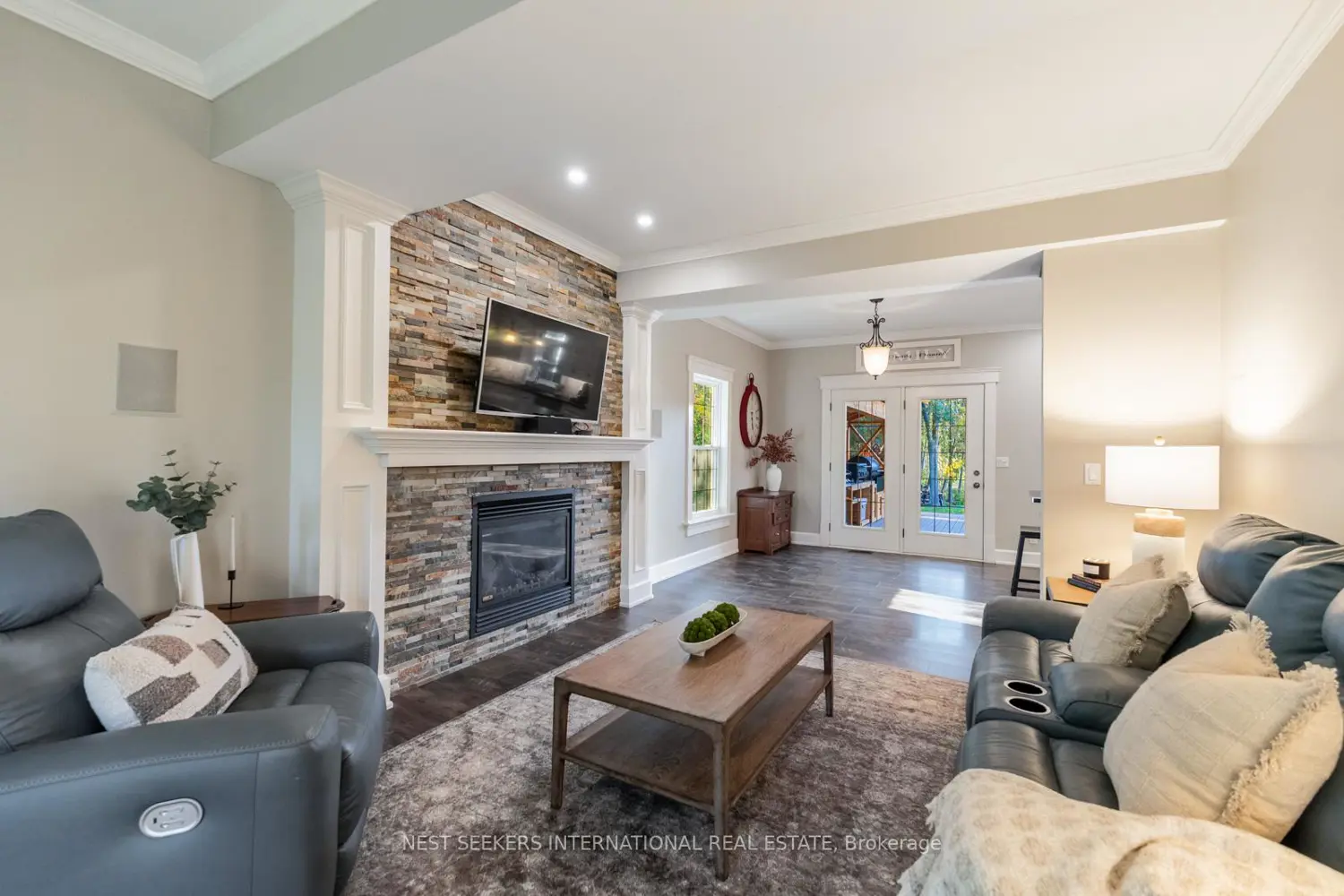 Additional image 3 of 4146 Forest Wood Drive