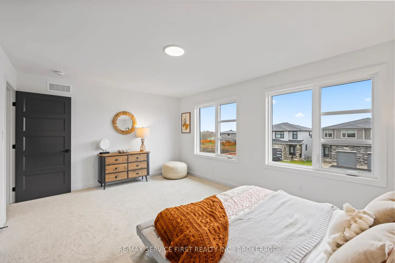 Additional image 19 of 1366 Woodfield Crescent