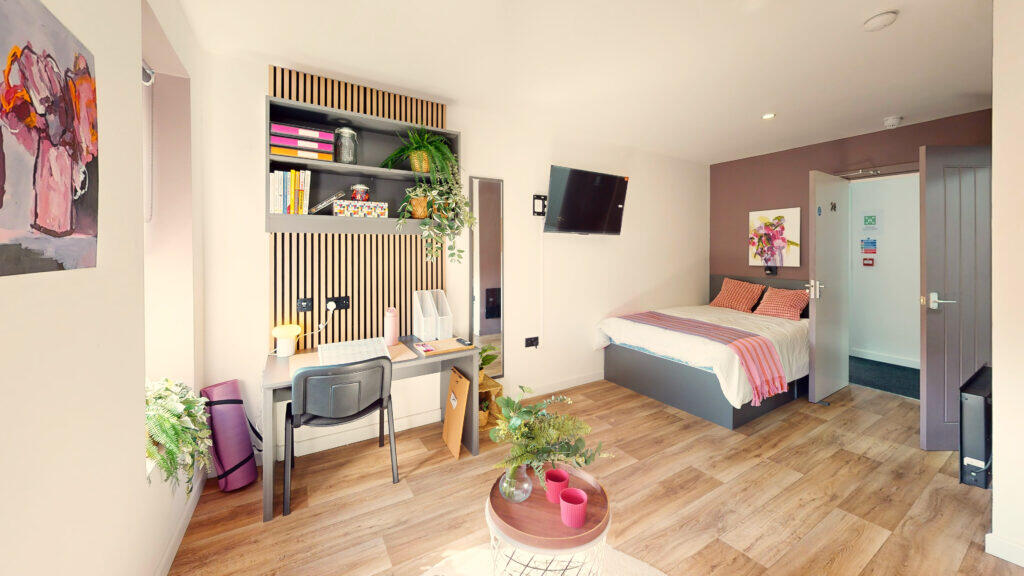 Studio 11, 1256-1258 Pershore Road, Stirchley, Birmingham, B30 2YA