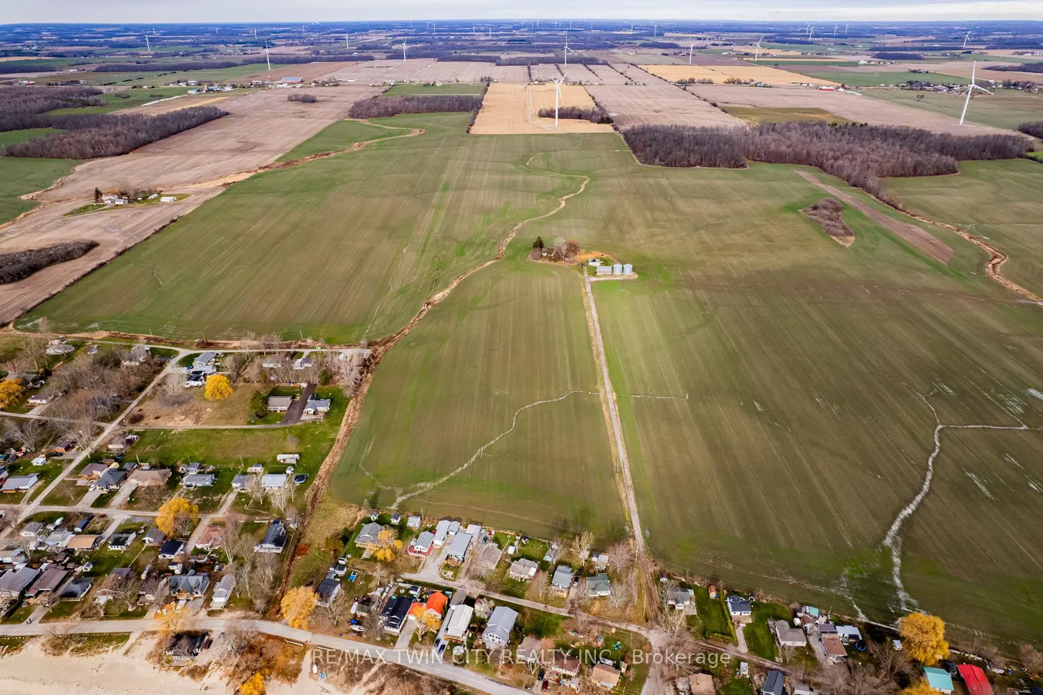 Additional image 7 of 905 Lakeshore Road