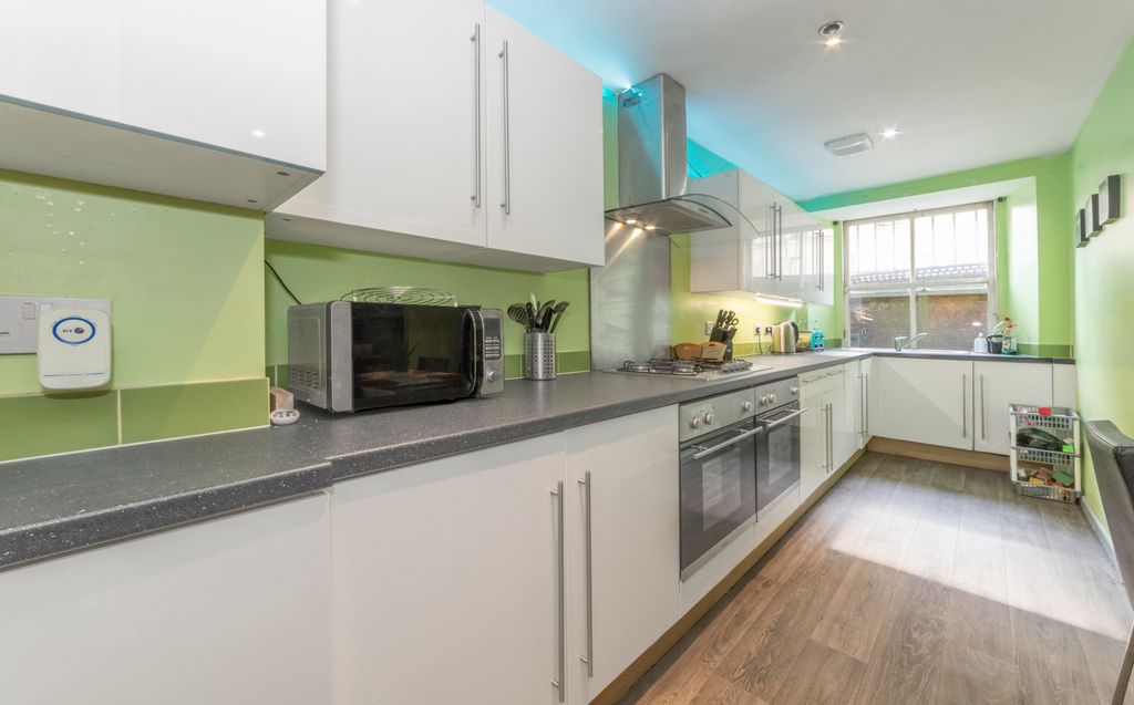 Additional image 4 of 9 bed flat to rentGranville Street, Glasgow G3