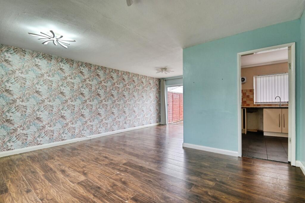 Additional image 4 of Piccadilly Close, Birmingham