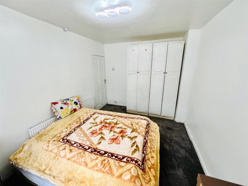 Additional image 12 of Fox Green Crescent, Birmingham, West Midlands, B27