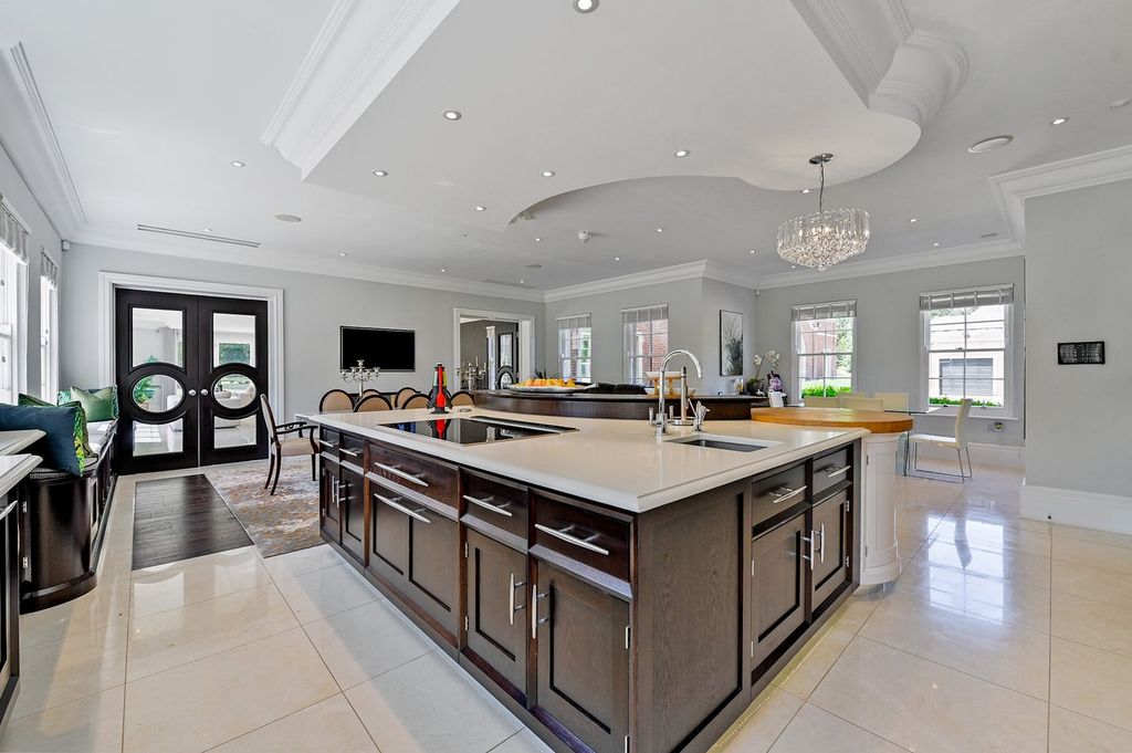 Additional image 29 of 7 bed villa to rentHeathfield Road, Burnham, Slough SL1