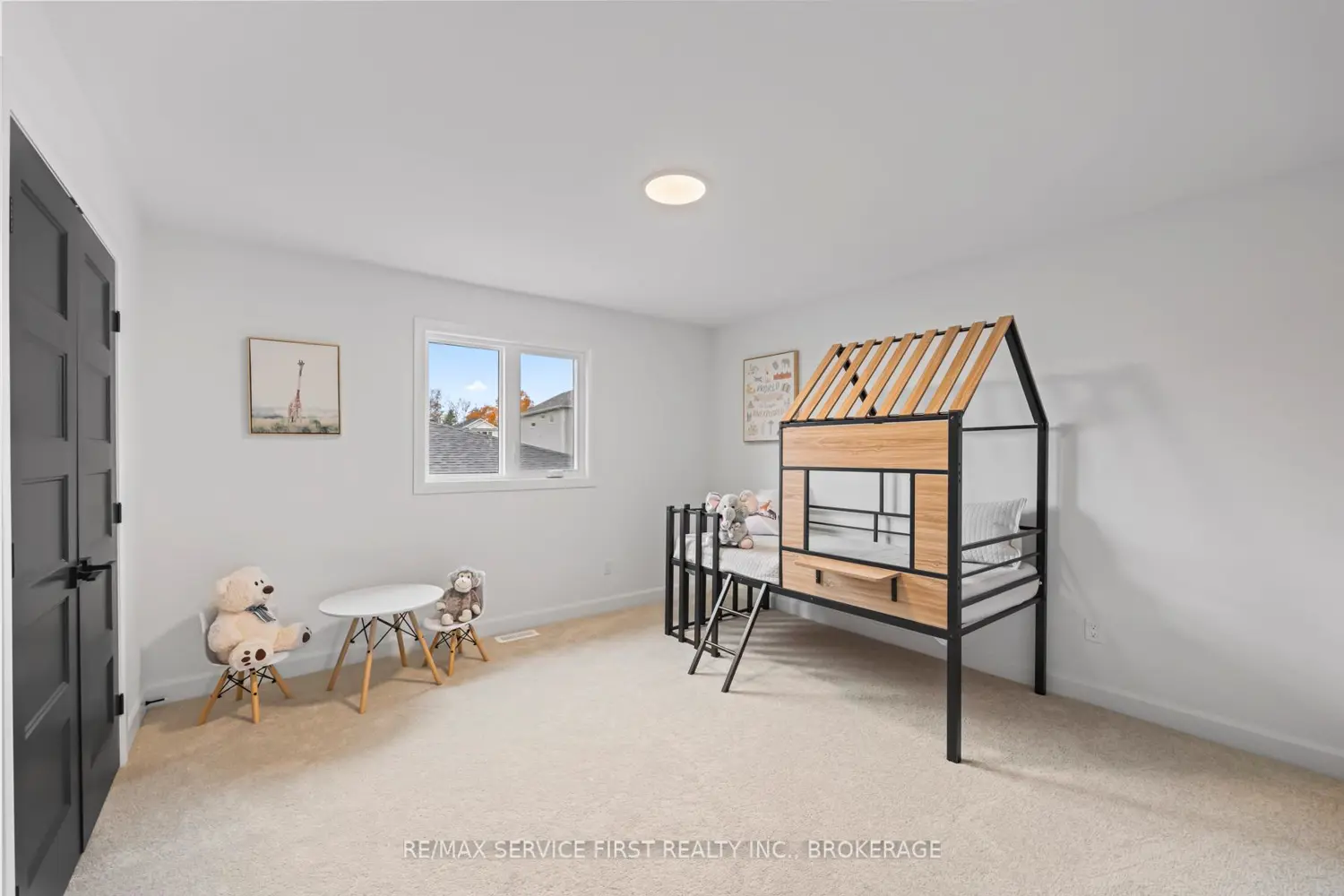 Additional image 15 of 1366 Woodfield Crescent