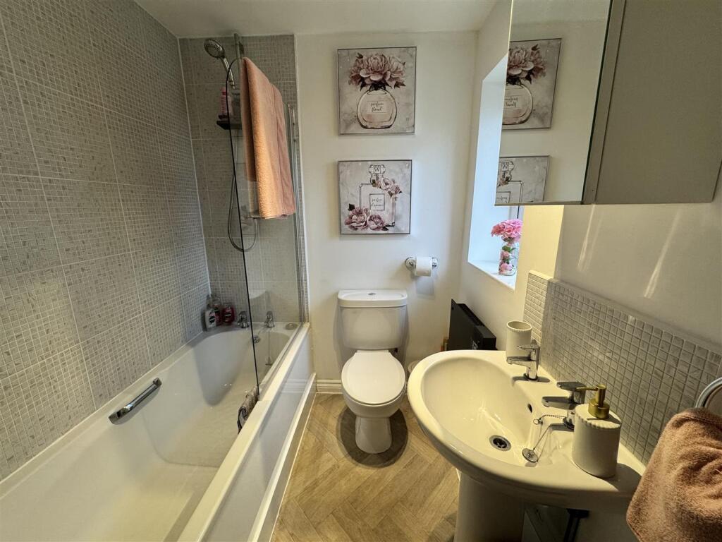 Additional image 7 of Shard End Crescent, Birmingham