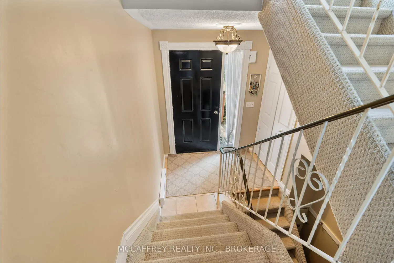 Additional image 4 of 1 Slash Road