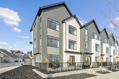 Additional image 8 of 3965 Quesnay Wood Drive SW, Calgary, AB, T3E 8H6