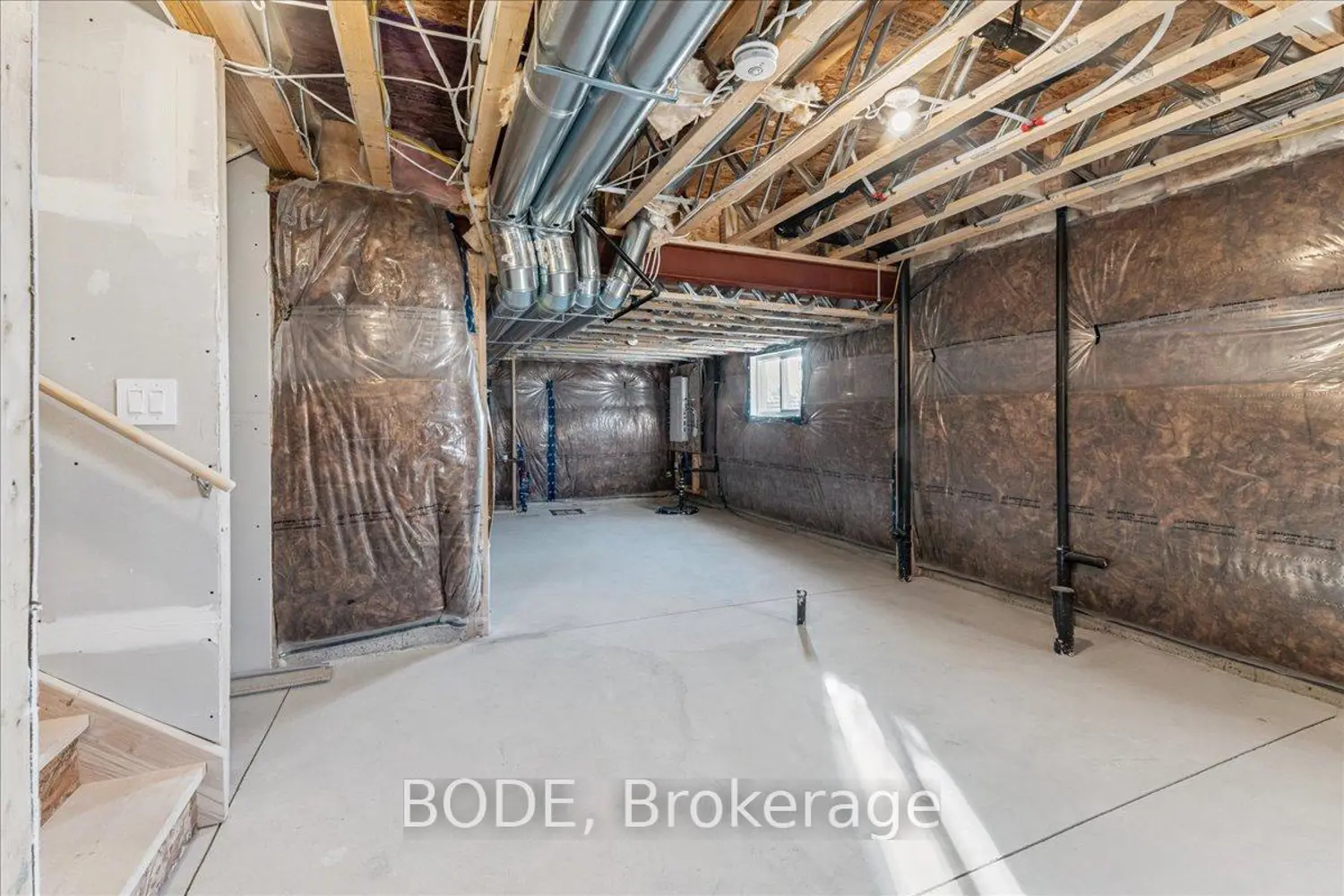 Additional image 18 of 40 Oak Forest Common