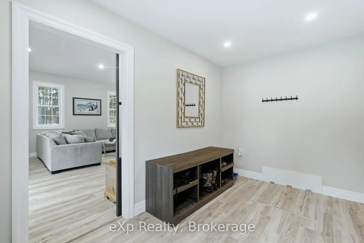 Additional image 7 of 401309 Grey Road 17 Road