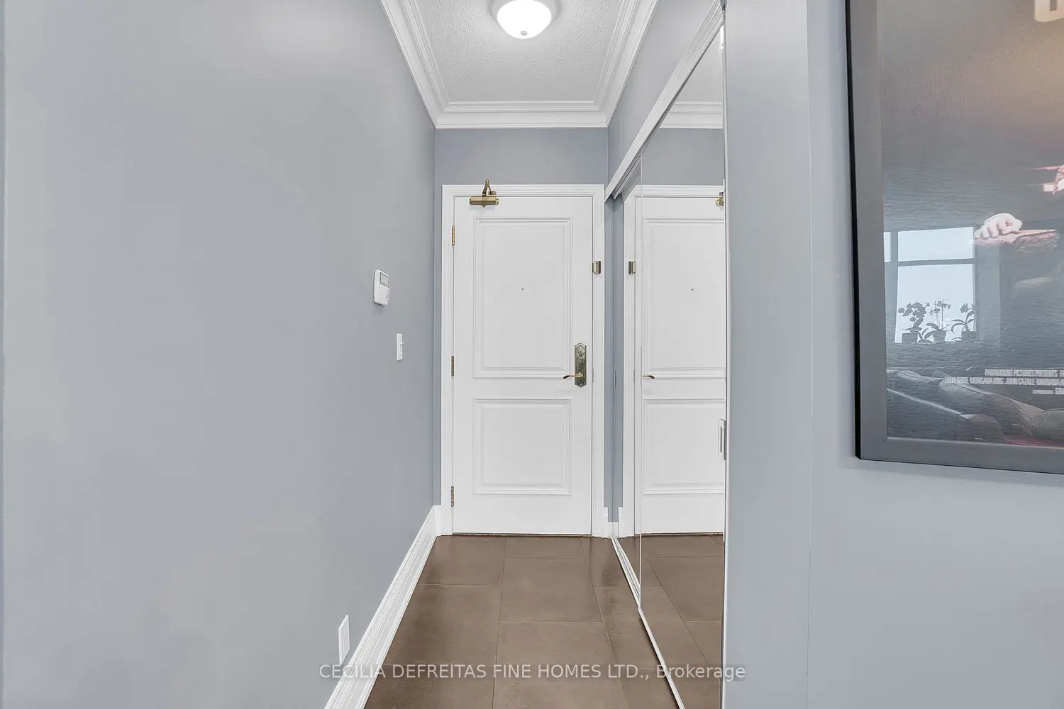 9225 Jane Street 1616 photo 3