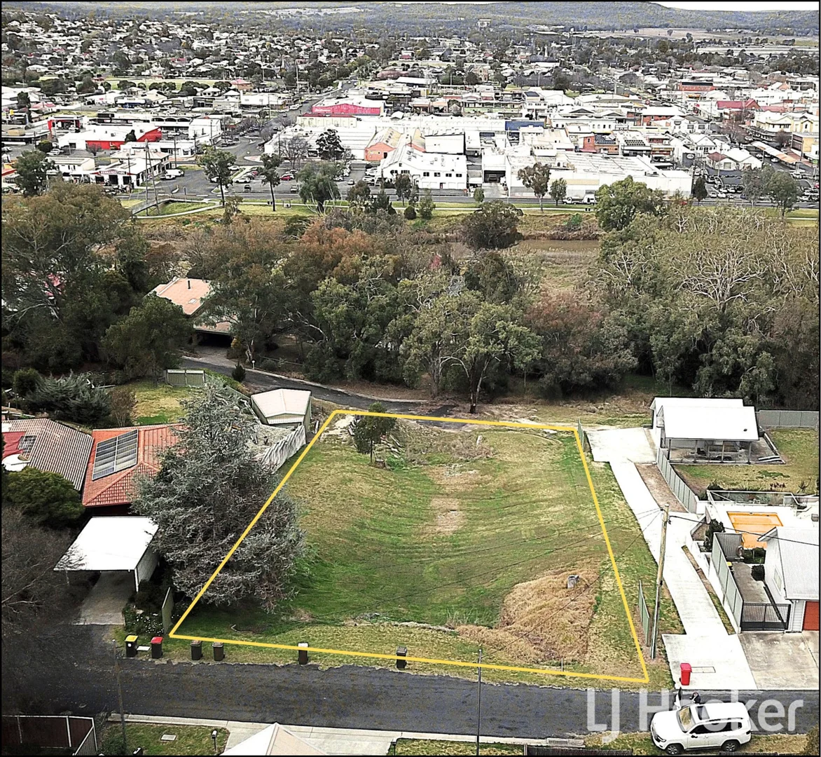 Additional image 4 of 10-12 Cloonan Terrace, Inverell NSW 2360