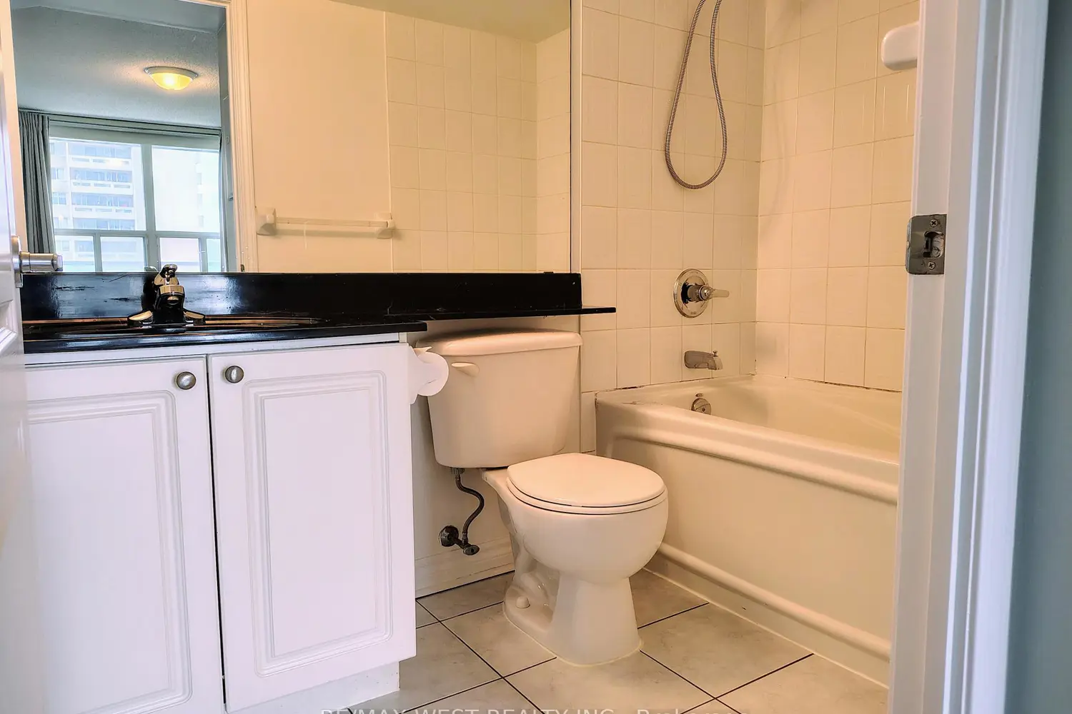 Additional image 5 of 1 Elm Drive 1301