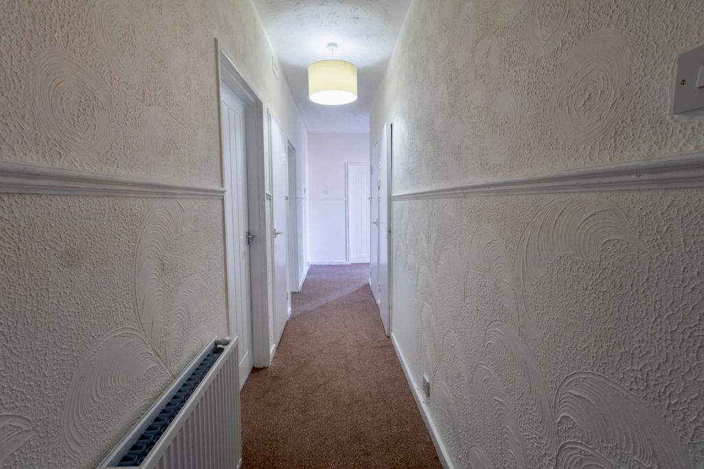 Additional image 13 of 2 bed flat to rentLomond Avenue, Renfrew PA4