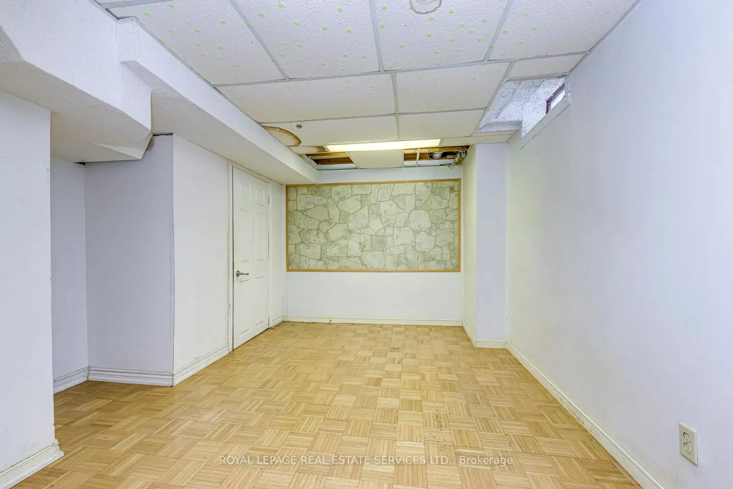 Additional image 16 of 66 Banting Crescent