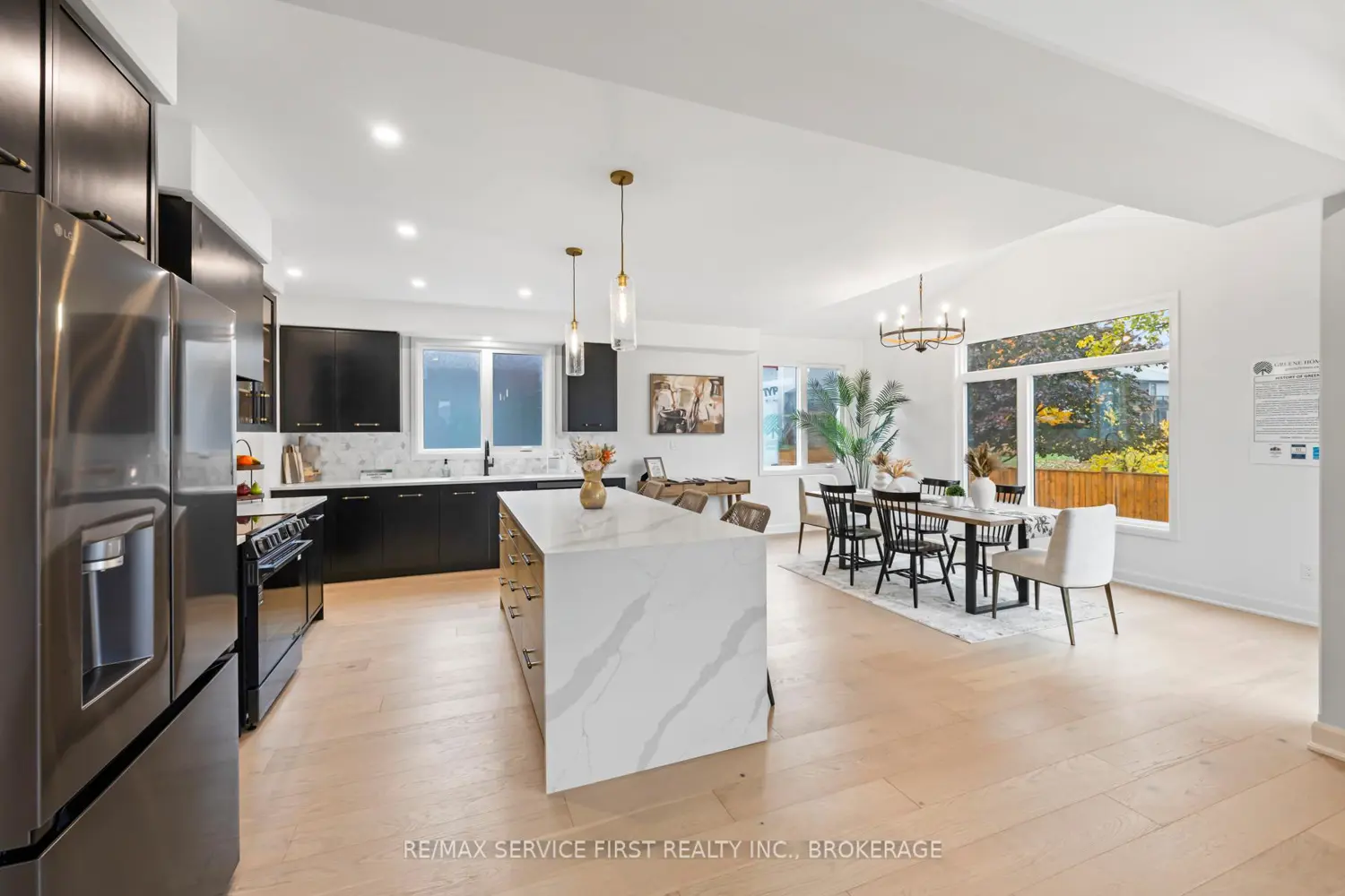 Additional image 6 of 1366 Woodfield Crescent