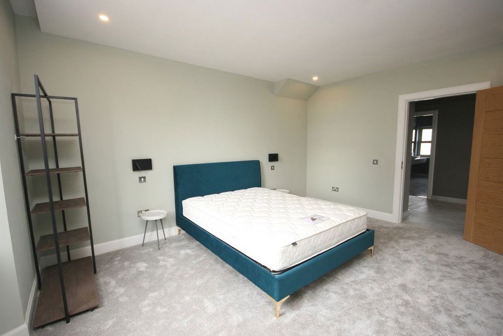 Additional image 15 of 6 bed detached house to rentLauriston Farm Road, Edinburgh EH4