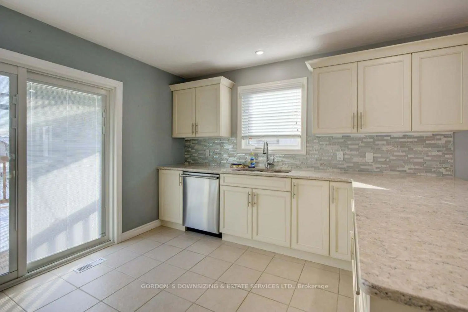 42 Conger Drive photo 5