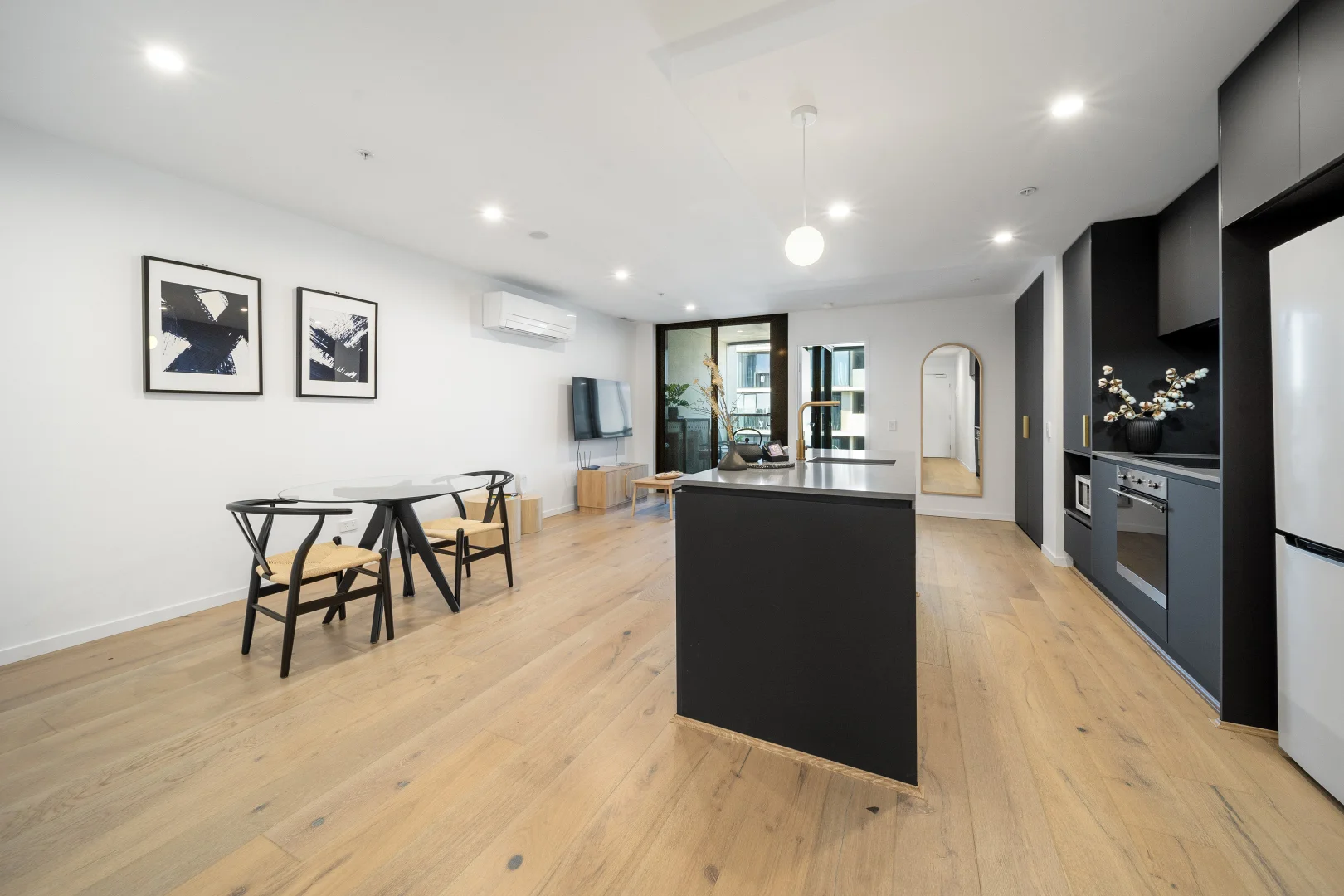 Additional image 4 of 612/81 Cooyong Street, Reid ACT 2612