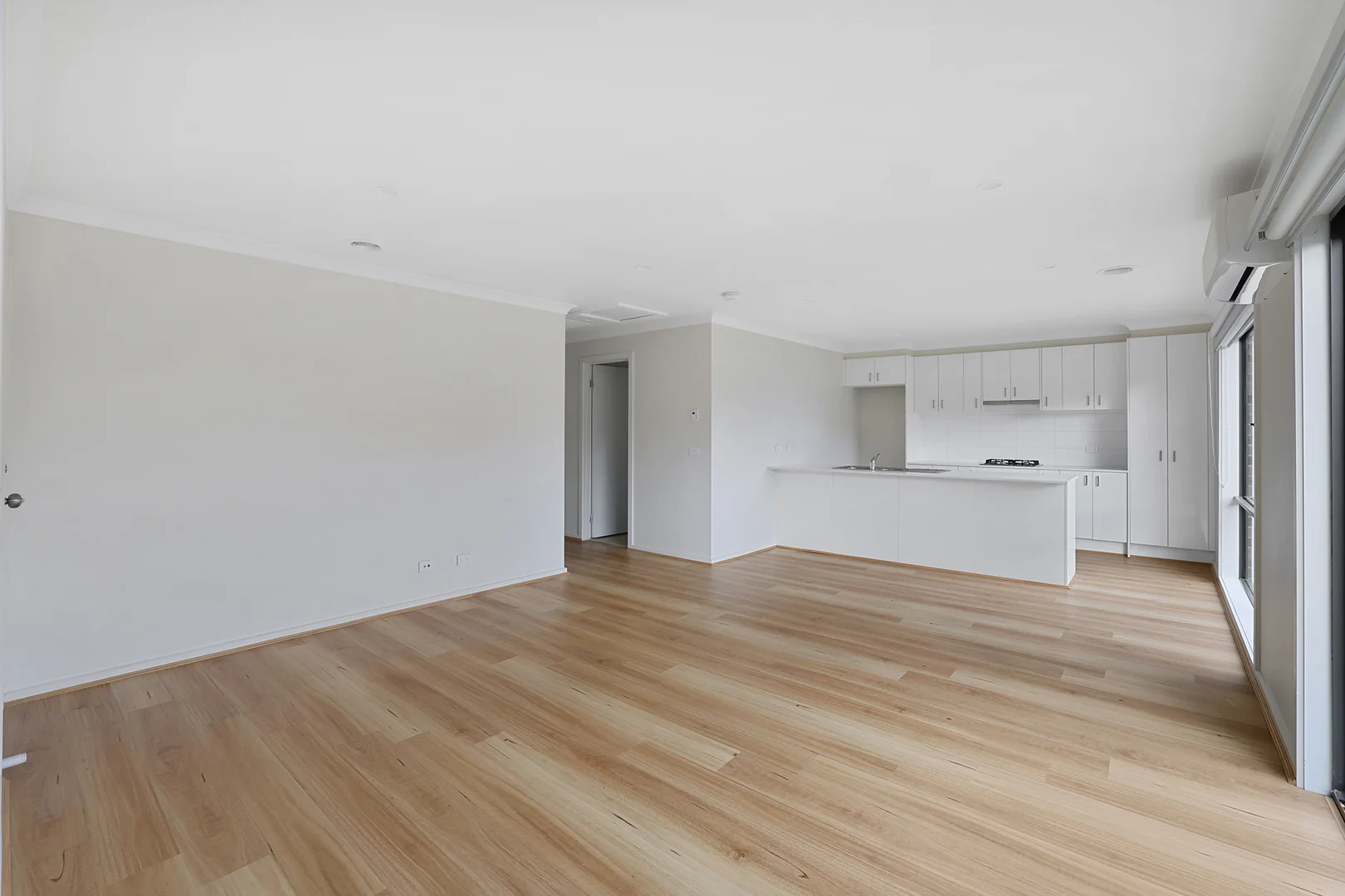 Additional image 4 of 14/96 Lampard Road, Drouin VIC 3818