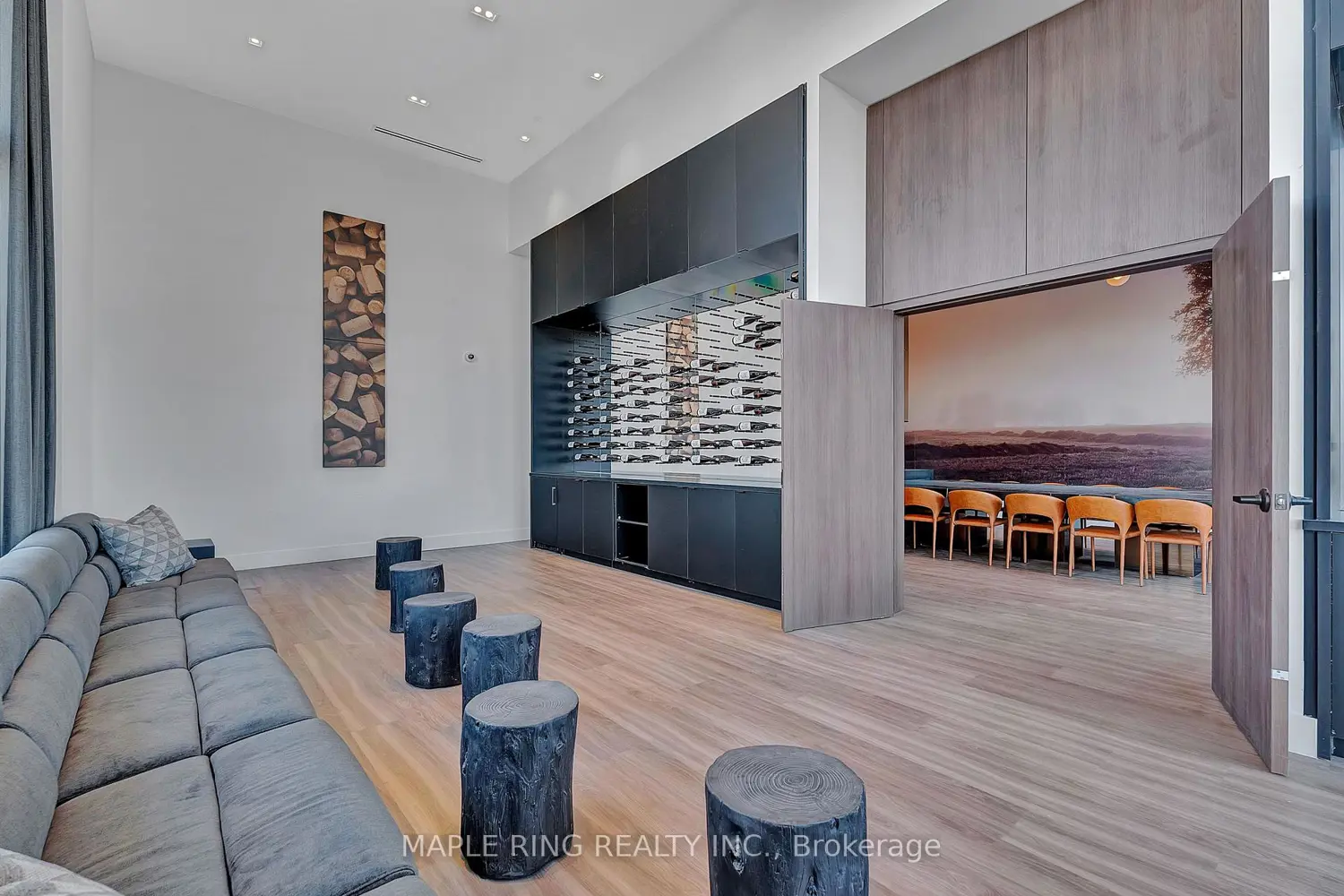 Additional image 16 of 2485 Taunton Road 118