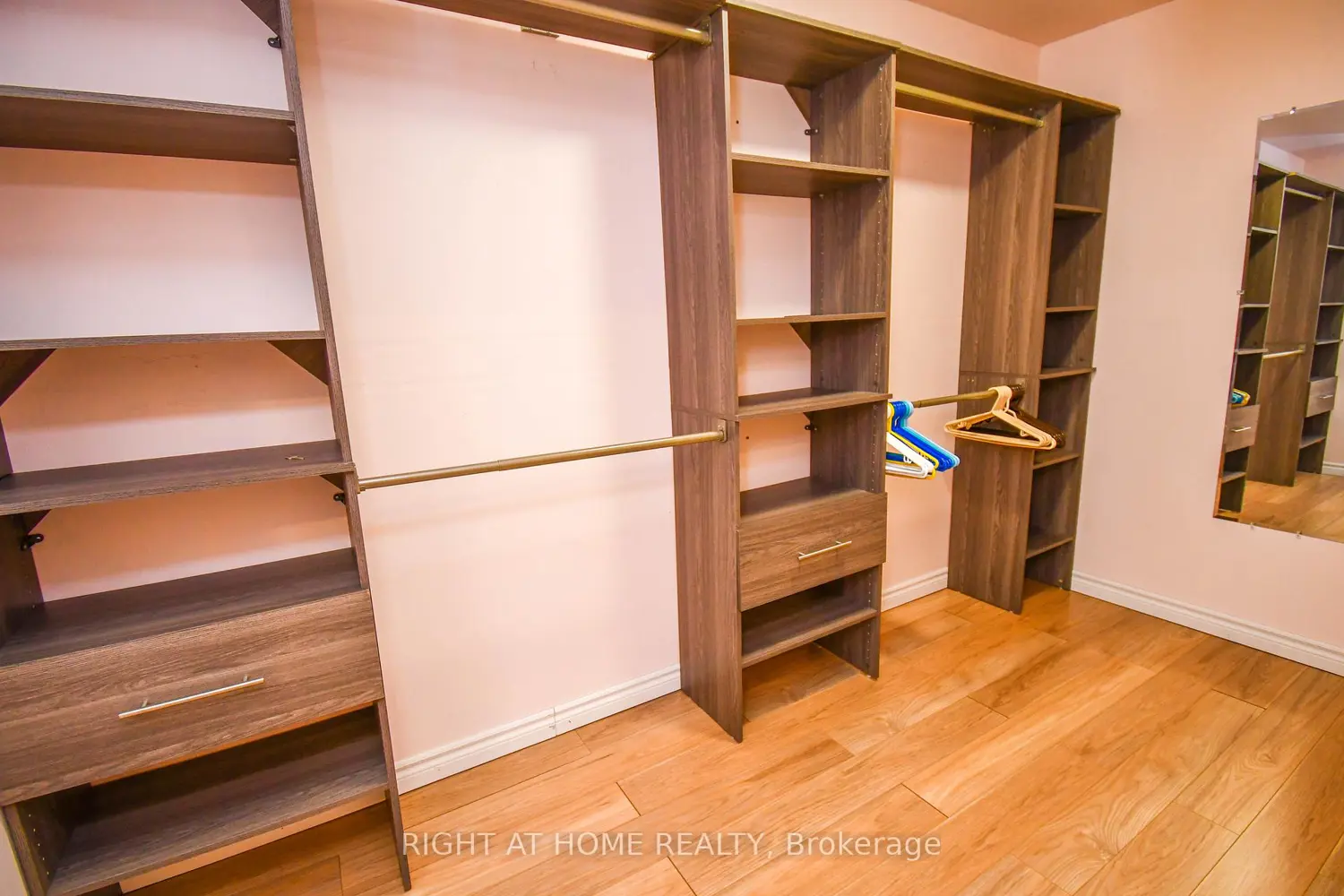 Additional image 13 of 11 Thackeray Crescent