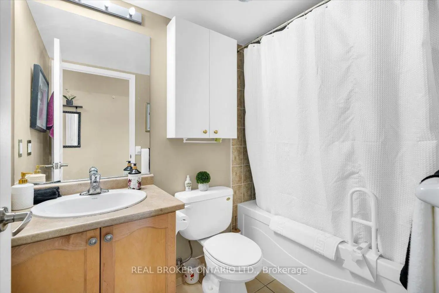 Additional image 7 of 335 Rathburn Road 312