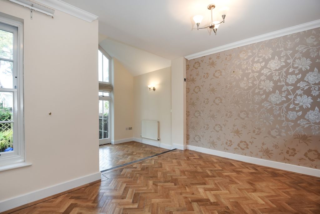 Additional image 12 of 3 bed town house to rentMontacute Mews, Tunbridge Wells TN2