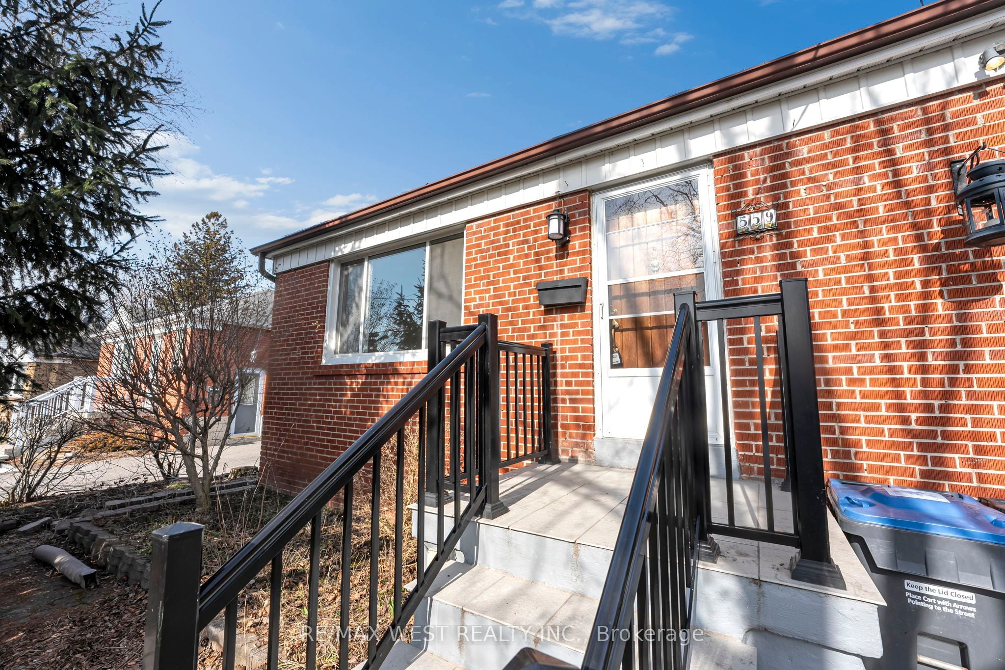 Additional image 3 of 559 Drymen Crescent, Mississauga, ON, L5G 2N9