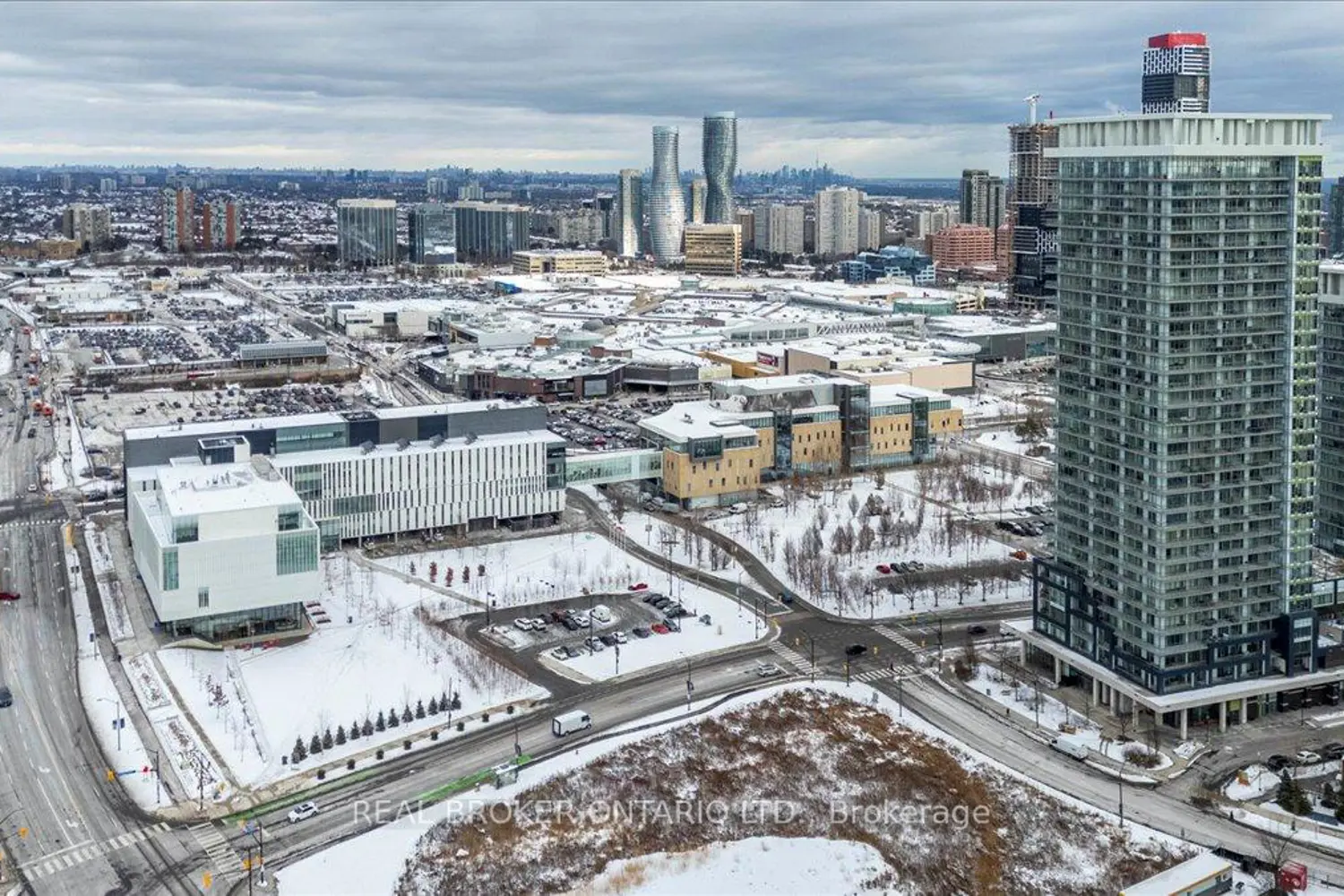 Additional image 14 of 335 Rathburn Road 312