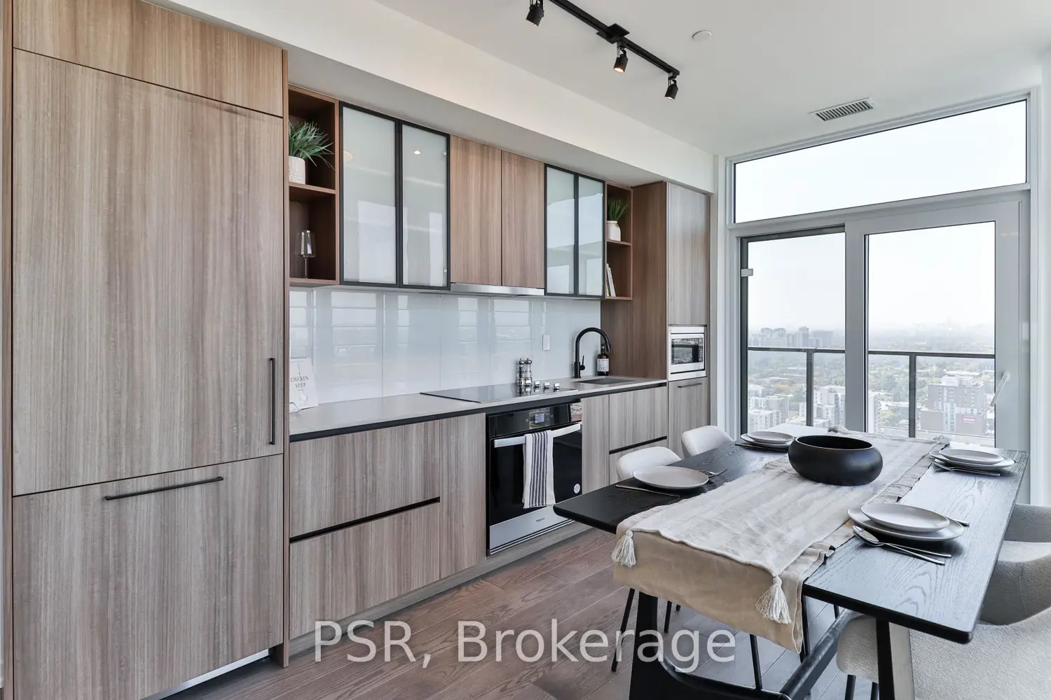 Additional image 7 of 1285 Dupont Street 2904