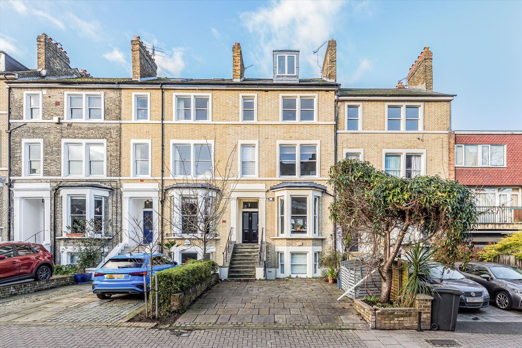 Additional image 2 of 3 bed flat to rentFriars Stile Road, Richmond TW10