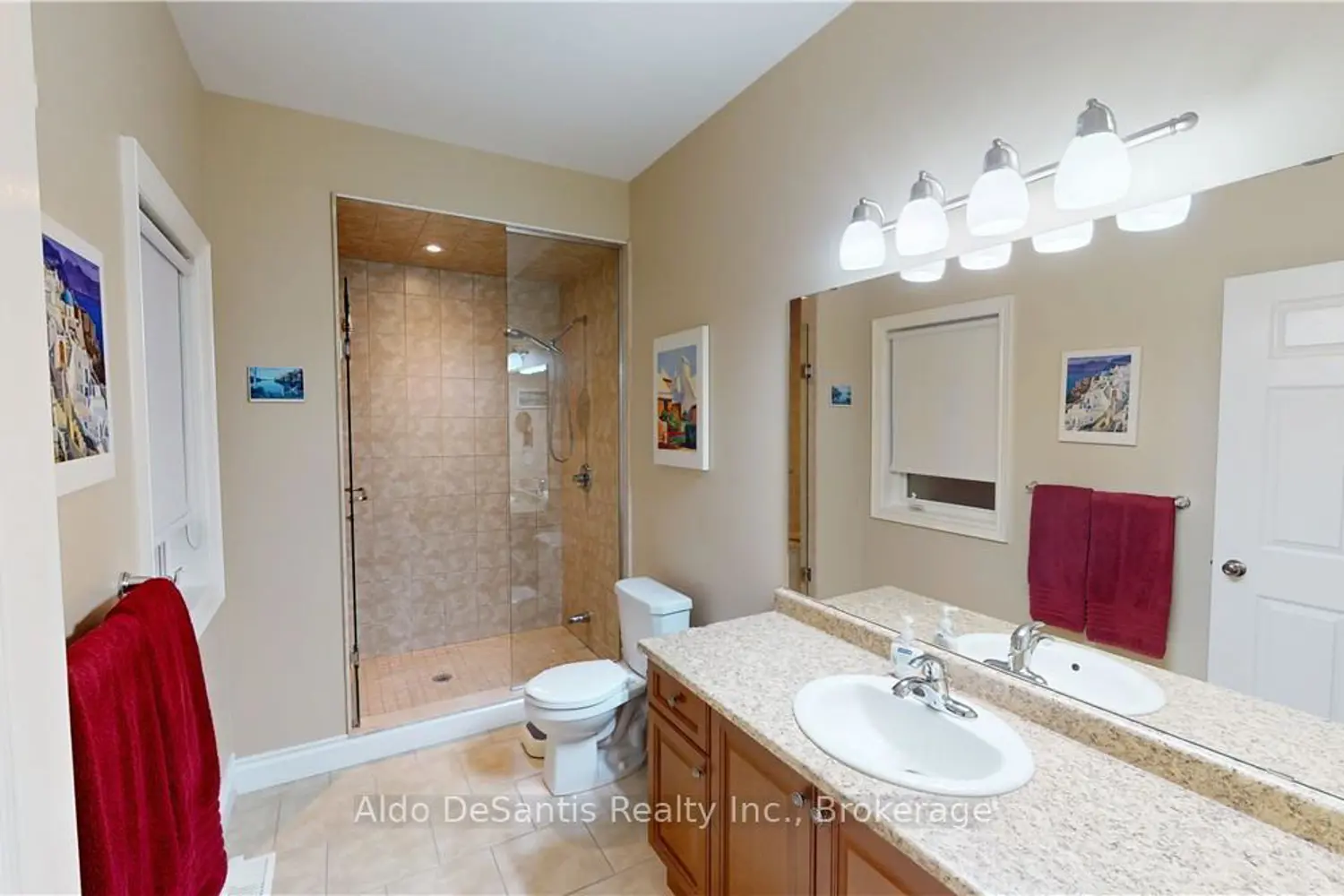 Additional image 11 of 39 Showcase Drive